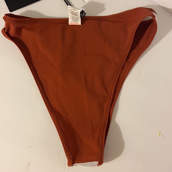 Pretty little thing brown high waisted bikini bottom size US 4 NWT - Picture 8 of 8